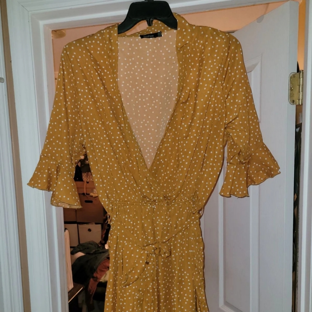 Boohoo Size 14 Cute Dress brand new w/o tags